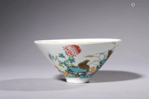 Qing Dynasty Qianlong mark Famille Rose Flowers And Birds Co...