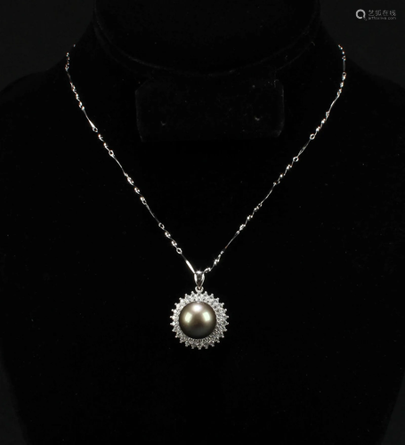 Seawater Black Pearl Pendant with Silver Necklace