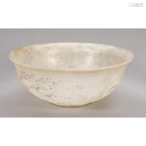 Jade bowl with relief decorati