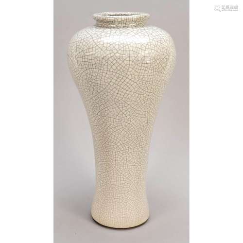 Large Guan-type vase, China, 2