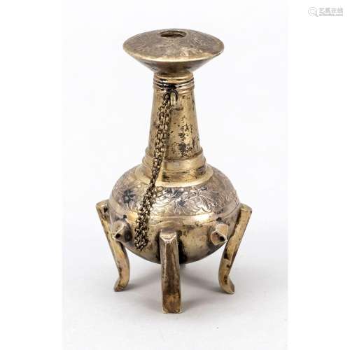 Small oil lamp, Indo-Persian?,