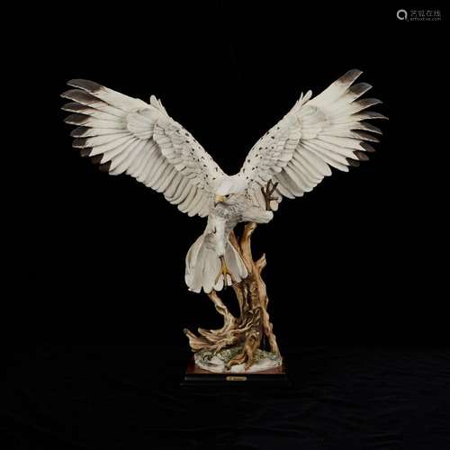 Giuseppe Armani "White Hawk" Ceramic Figure