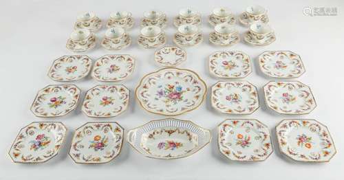 Schumann Arzberg German Porcelain Luncheon Set