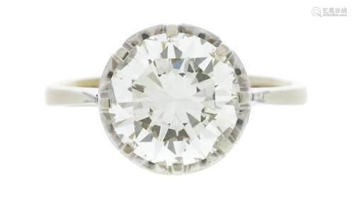 Solitaire or gris 750 serti d'un diamant taille brillant