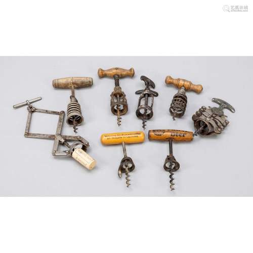 Large assortment of corkscrews