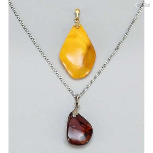 2 amber pendants (1 x on chain