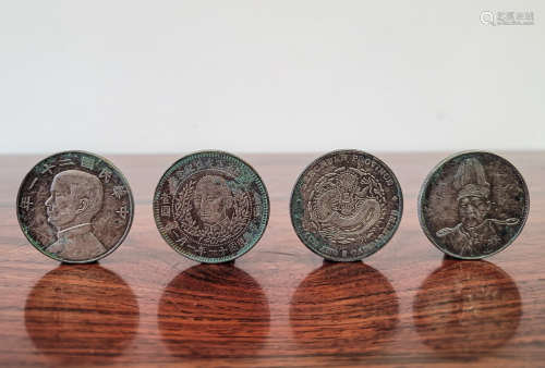A GROUP OF CHINESE ANCIENT SILVER COINS
