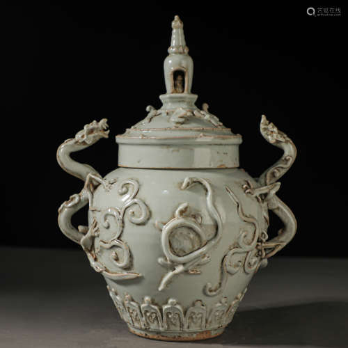 CHINESE WHITE GLAZE JAR WITH LID, YUAN DYNASTY