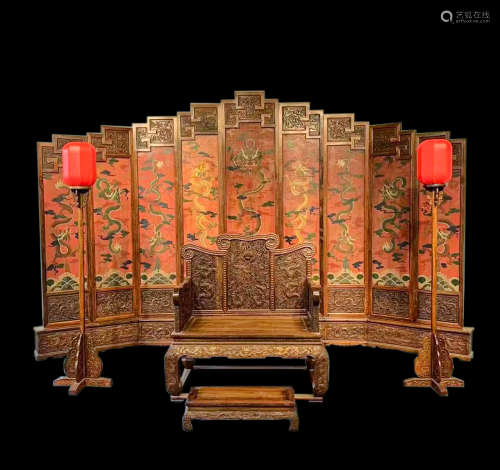 CHINESE YELLOW PEAR WOOD SCREEN AND THRONE, QING DYNASTY
