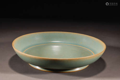 CHINESE RU WARE PLATE, SONG DYNASTY