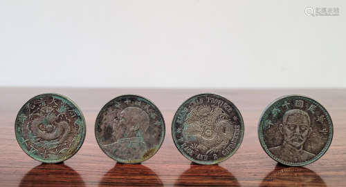 A GROUP OF CHINESE ANCIENT SILVER COINS