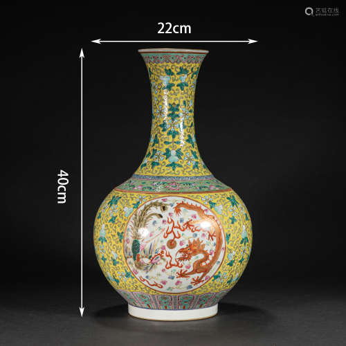 CHINESE PASTEL VASE, QING DYNASTY