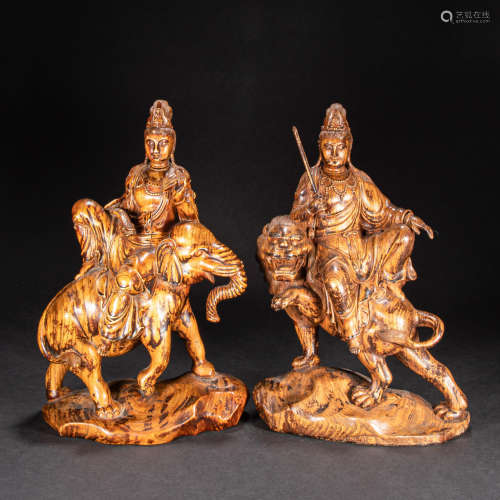 A PAIR OF CHINESE SANDALWOOD BUDDHA STATUES, QING DYNASTY