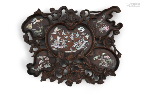 § A VERY FINELY MOTHER OF PEARL INLAID TRAY OF NATURALISTIC ...