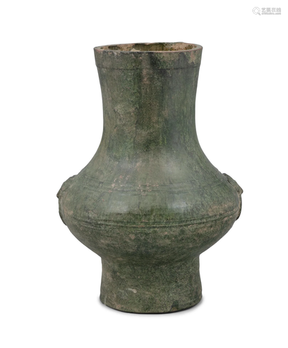 A LARGE ‘BRONZE IMITATION’ GREEN-GLAZED POTTERY STORAGE JAR,...