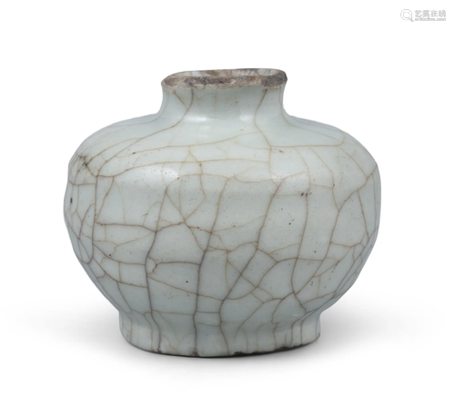 A CRACKLE CELADON GLAZED PORCELAIN WATER POT CHINA, QING DYN...