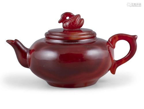 A POSSIBLY CARNELIAN AGATE TEAPOT AND COVER CHINA, MAYBE CIR...