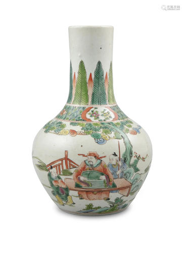 A SMALL FAMILLE VERTE 'FU LU SHOU' PORCELAIN BOTTL...