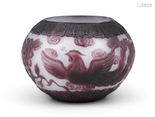 A VELVET OVERLAY GLASS ‘BIRD OF PARADISE’ WATER POT CHINA, Q...