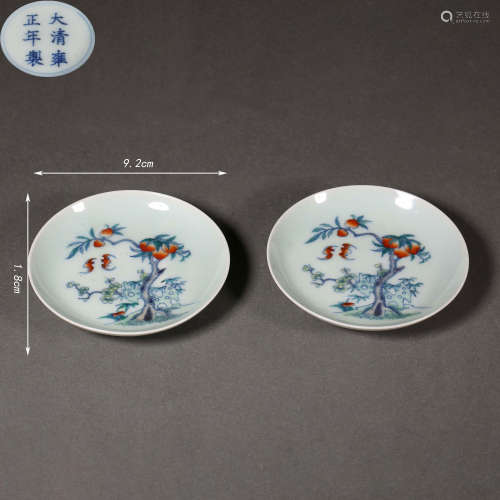 A PAIR OF DOUCAI PLATES, QING DYNASTY