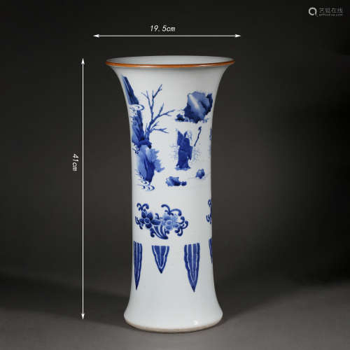 QING DYNASTY BLUE AND WHITE VASE WITH FLOWER PATTERN