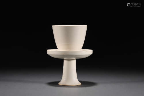 XING WARE WHITE GLAZE CUP, SONG DYNASTY
