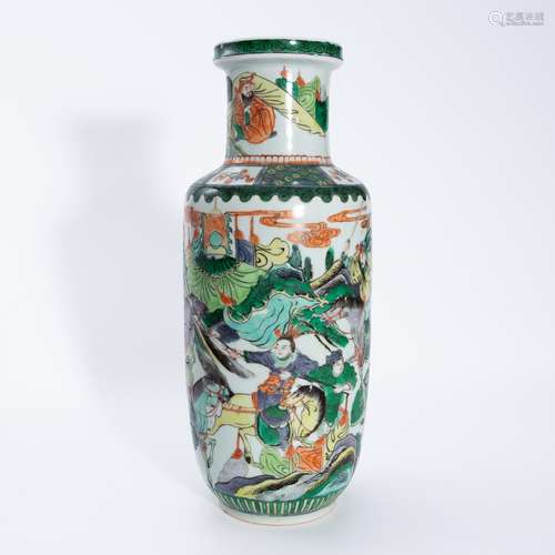 清代五彩人物棒槌瓶 A famille verte mallet-shaped vase with f...