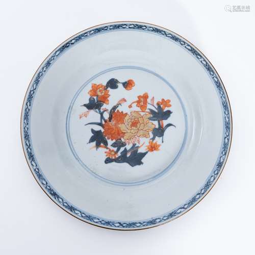 清代青花矾红花卉盘 A underglaze blue and alum red plate with...