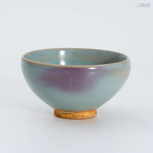 金代钧窑红斑碗 A bowl with erythema from Jun ware in Jin Dyn...