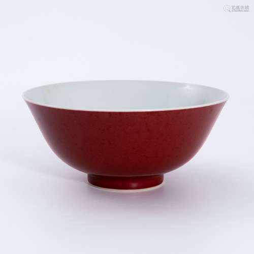 清代雍正红釉碗 A red glaze bowl in the Yongzheng period of t...