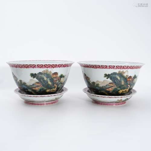 民国粉彩花盆 A pair of famille rose flower pot in the Republ...