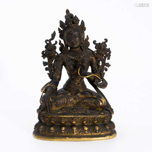 清代铜鎏金度母造像 A gilt bronze statue of Tara in Qing Dyna...