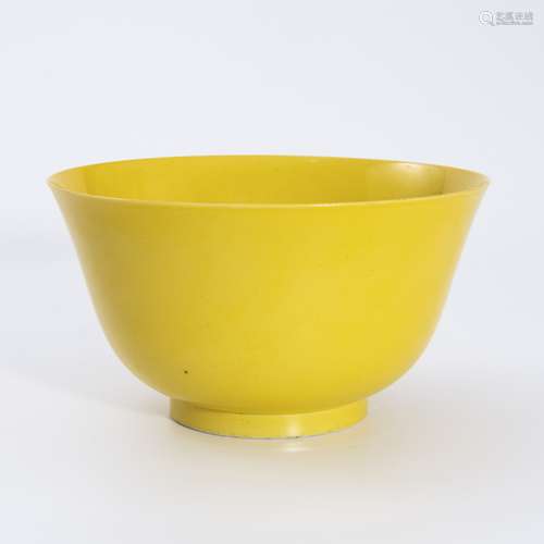 清代光绪黄釉碗 A yellow glaze bowl in the Guangxu period of ...