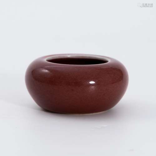 清代红釉水盂 A red glaze water container in Qing Dynasty