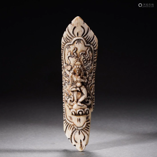 A Tibetan Carved Bone Amulet
