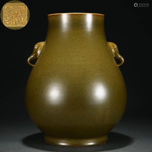 A Chinese Tea-dust Glaze Zun Vase Qing Dyn.