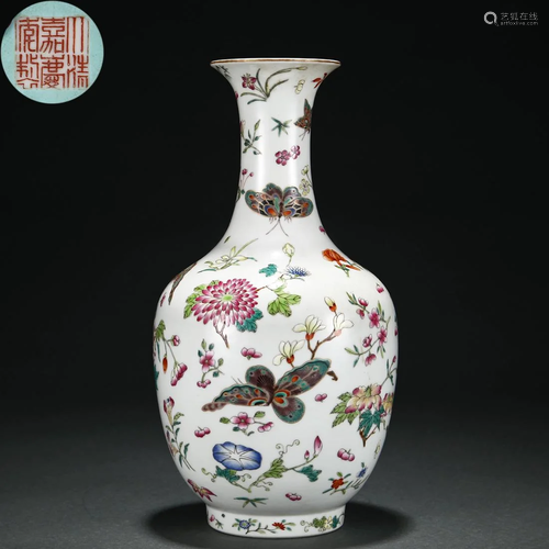 A Chinese Famille Rose Butterflies Vase Qing Dyn.