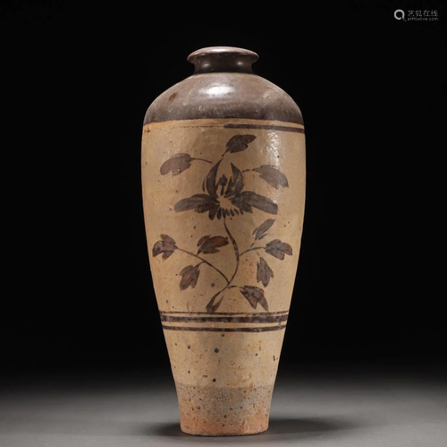 A Chinese Cizhou-type Vase Meiping Song Dyn.