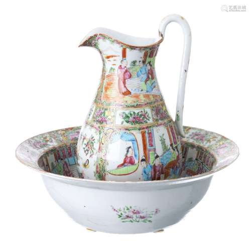 Mandarin Chinese porcelain bowl and jug