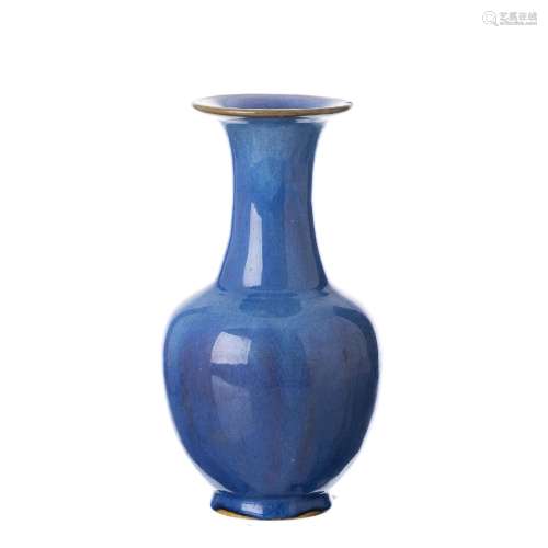 Chinese porcelain Jun type vase, 17th/18thC