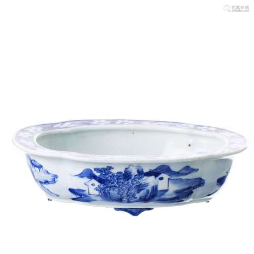 Chinese porcelain planter, Qianlong,