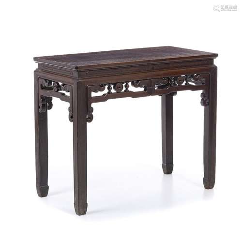 Chinese hongmu altar table, Minguo