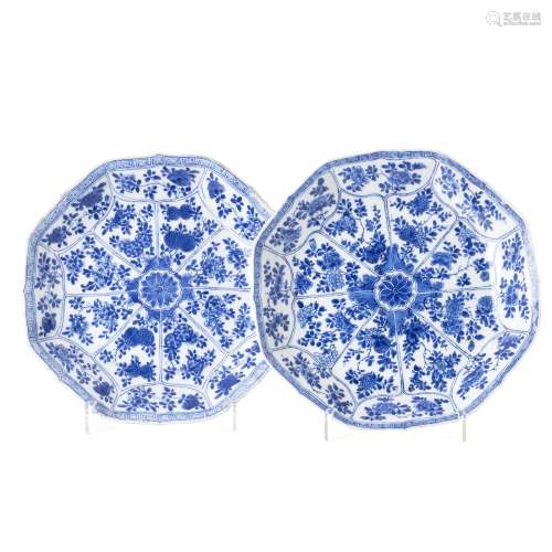 Pair of Chinese porcelain octagonal plates, Kangxi