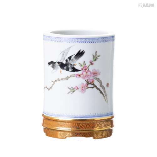 Chinese porcelain brush pot