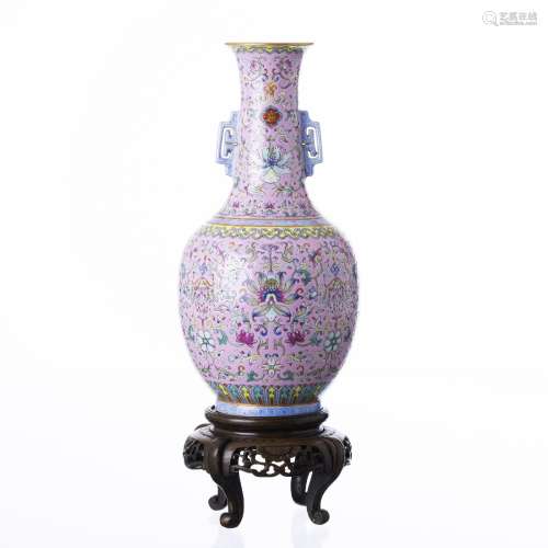 Chinese porcelain 'lotus' vase, Republic
