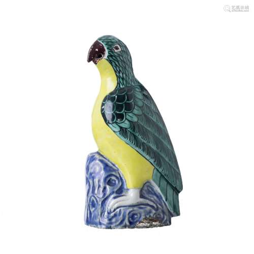Chinese porcelain bird