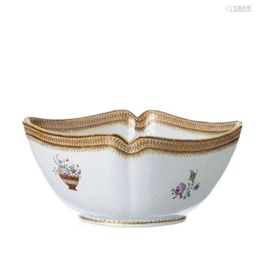 Chinese porcelain punch bowl, Jiaqing