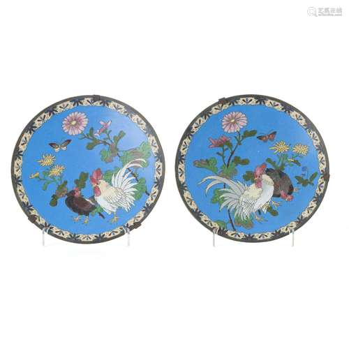 Pair of Japanese enamel 'roosters' plates