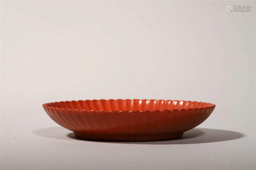 Gilt Decorated Coral Red Glaze Chrysanthemum Plate