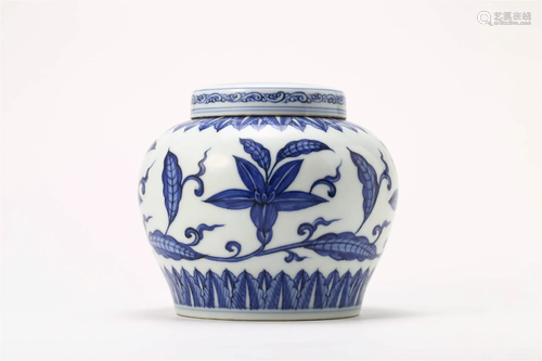 Blue and White Flower Tian Jar and Cover